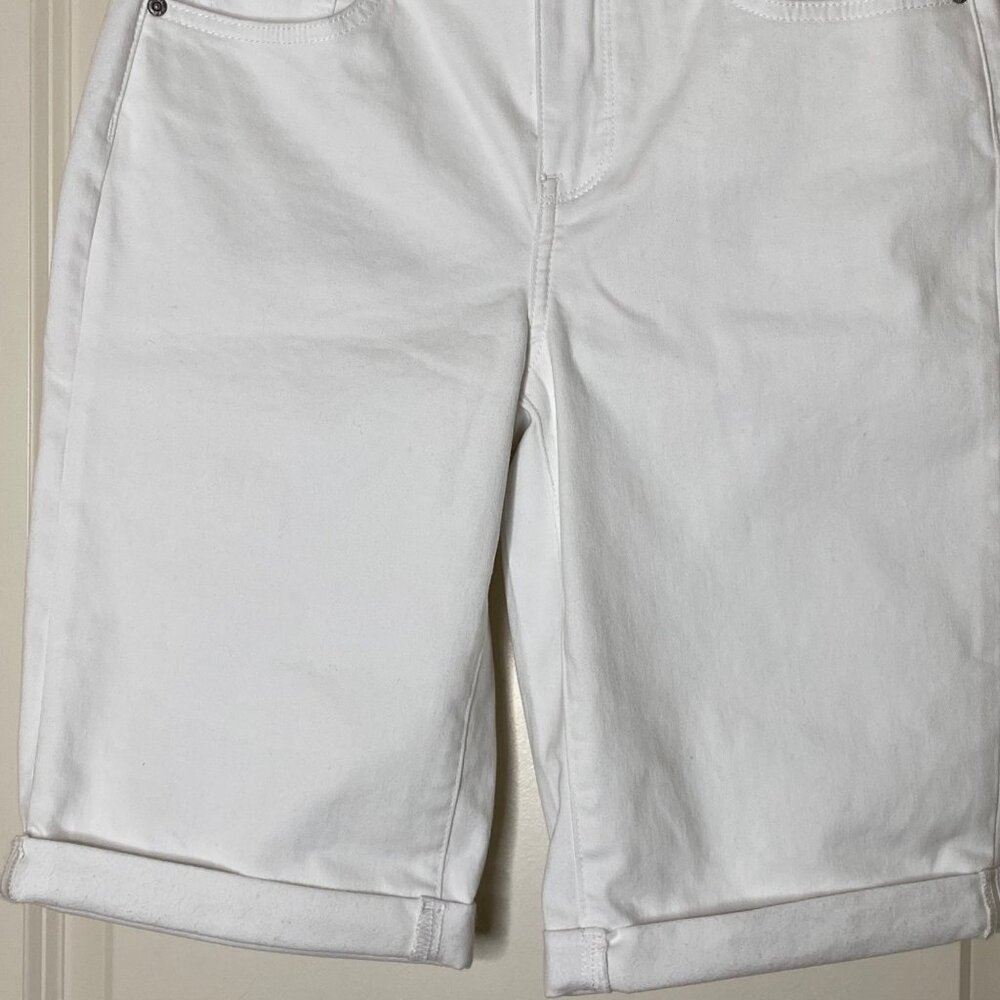 NYDJ Briella Bermuda Shorts White Size 4 Lift Tuck 11” Inseam NWT - Picture 6 of 8
